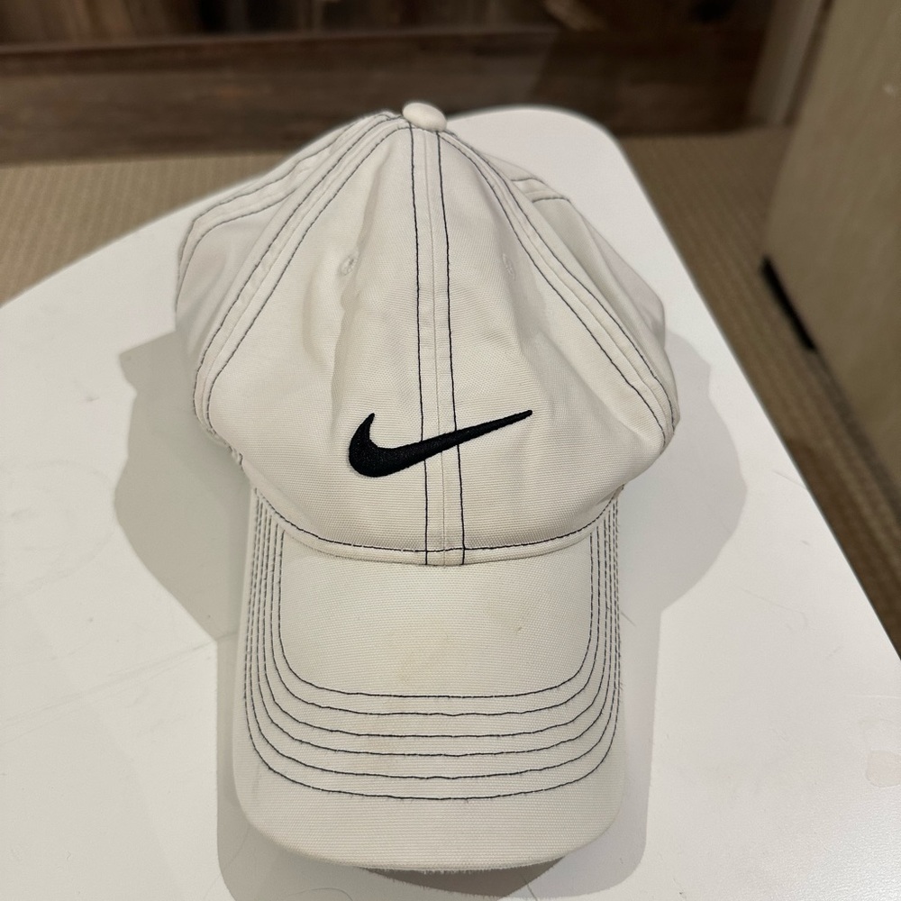 Nike Men's Cap in White with Black Logo